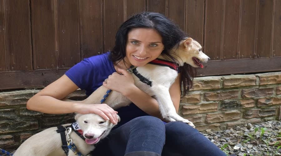 nina jackel min - Δέχτηκε αγωγή για βίντεο κακοποίησης ζώων