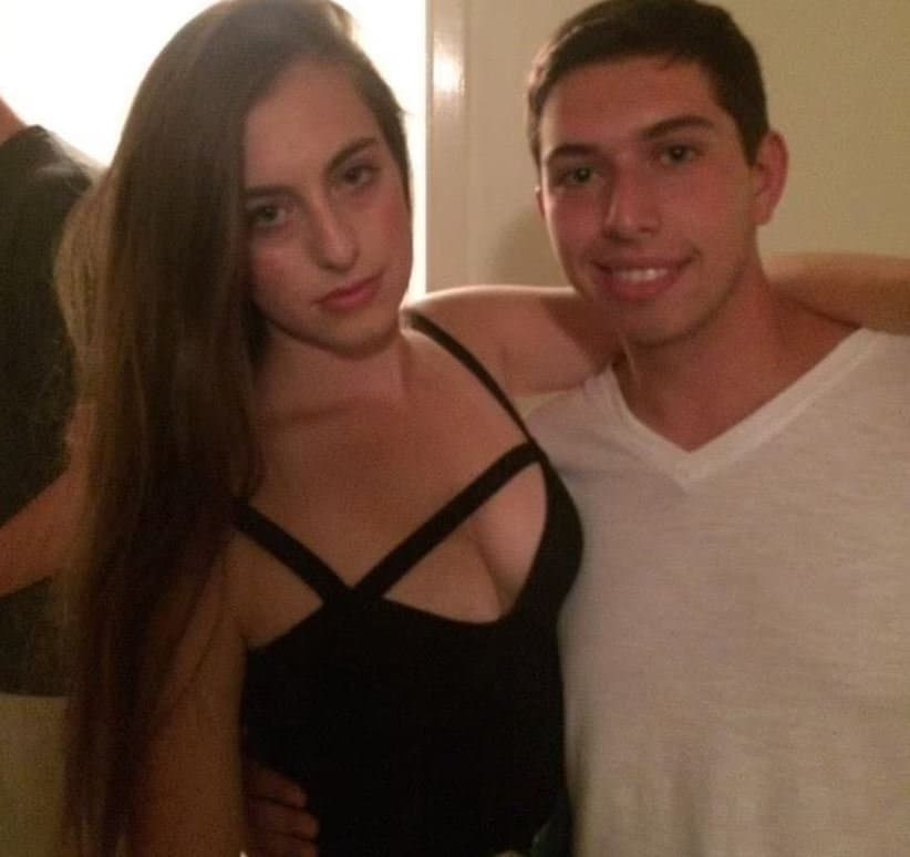 erin jobs - Τι κάνουν σήμερα τα 4 παιδιά του Steve Jobs