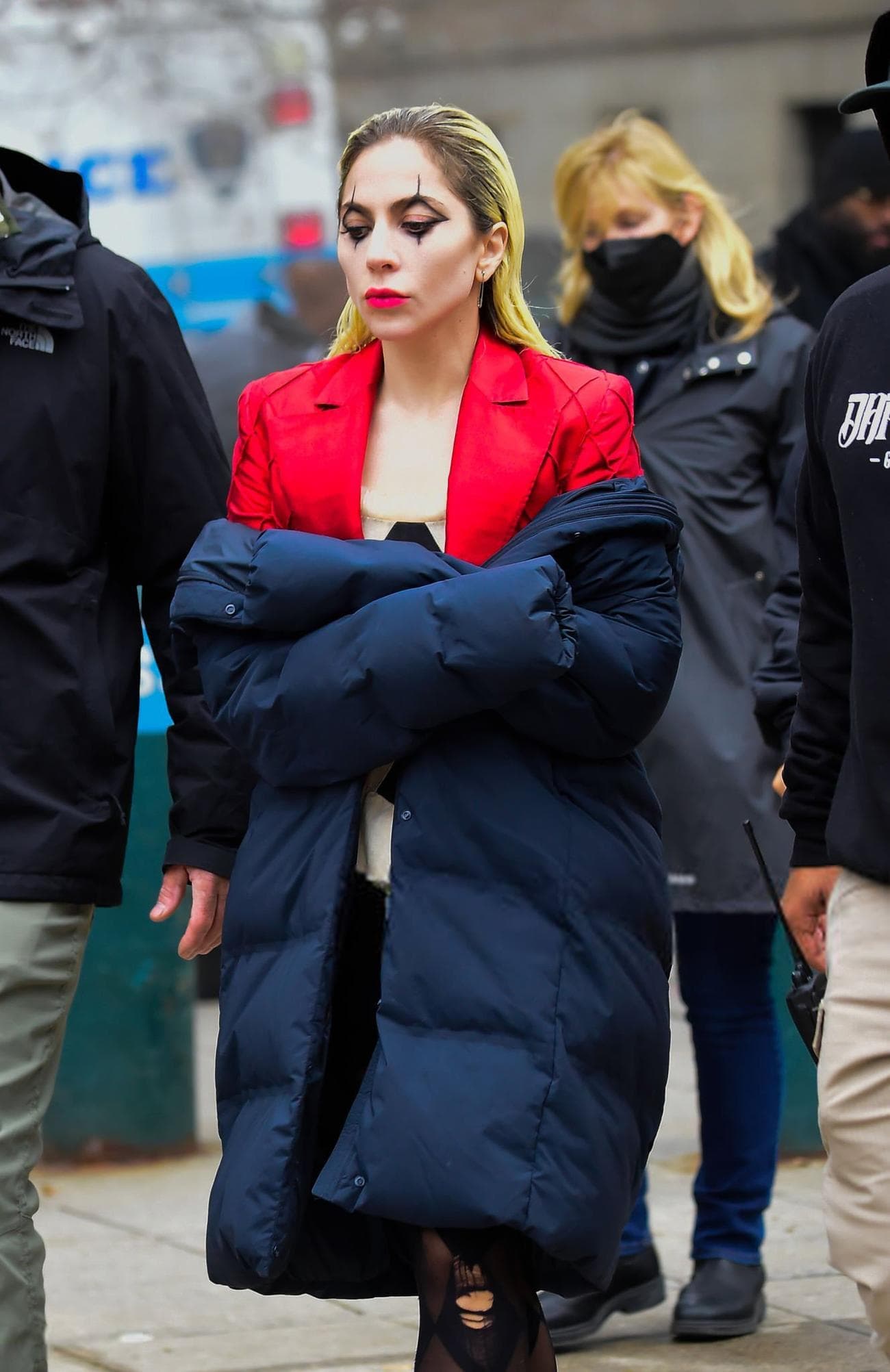 eQpuqVN - Joker 2: Η Harley Quinn της Lady Gaga αποκαλύπτεται και αυτή θα είναι η στολή της