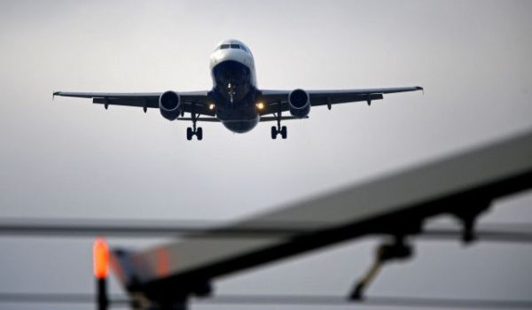 Αερομεταφορές: : Συμφωνία της ΕΕ για να «πρασινίσουν» τα καύσιμα των αεροπλάνων