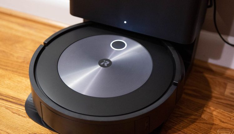 Μπορείτε να λάβετε έκπτωση έως και 200 $ από τις σκούπες ρομπότ iRobot Roomba j7 και iRobot Roomba i3 Evo