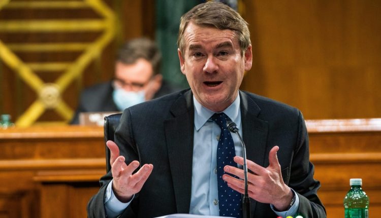 Ο γερουσιαστής Michael Bennet εισάγει το νομοσχέδιο για τη δημιουργία της ειδικής ομάδας AI