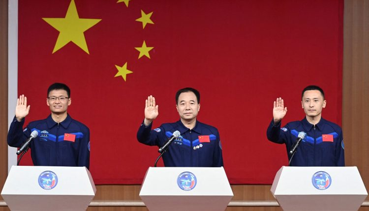 H Κίνα θα στείλει αστροναύτες στη Σελήνη «πριν από το 2030» - Οικονομικός Ταχυδρόμος