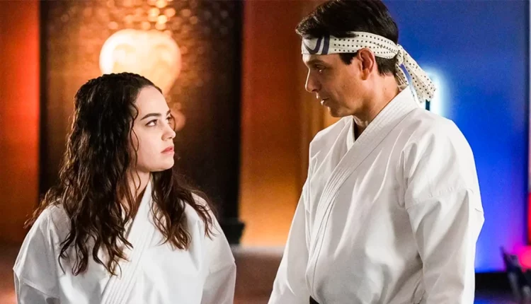 Cobra Kai: Φρένο στην 6η σεζόν βάζει η απεργία των σεναριογράφων του Χόλιγουντ