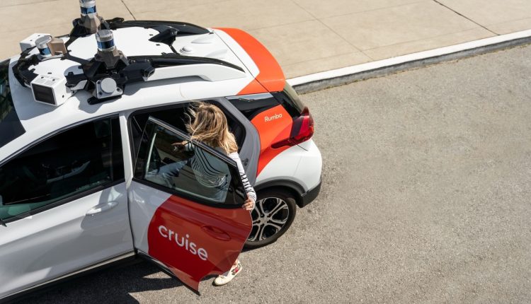 Cruise, Waymo κοντά στην έγκριση για χρέωση για ρομποταξί 24/7 στο Σαν Φρανσίσκο