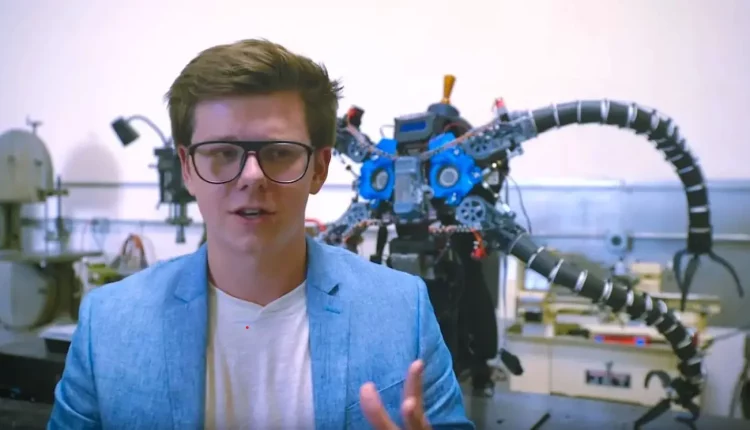 Erik Finman: Στα 12 του με μόλις $1000 έγινε εκατομμυριούχος