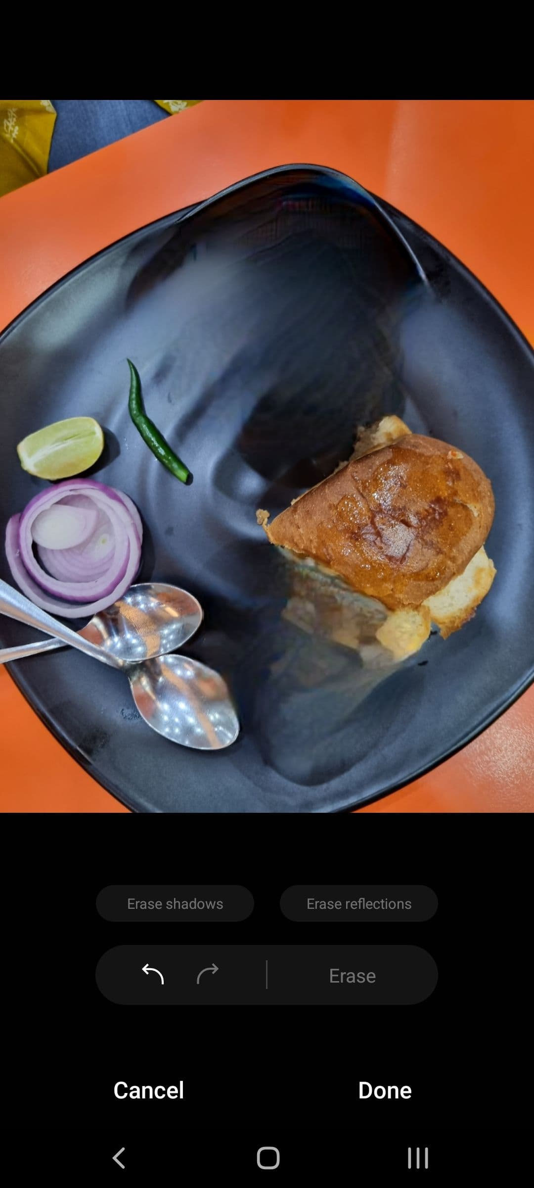 The Object eraser editing menu in Samsung Gallery