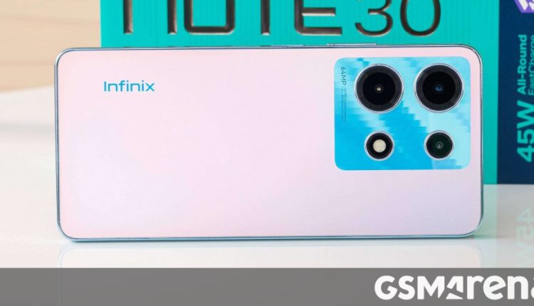 Infinix Note 30 για έλεγχο