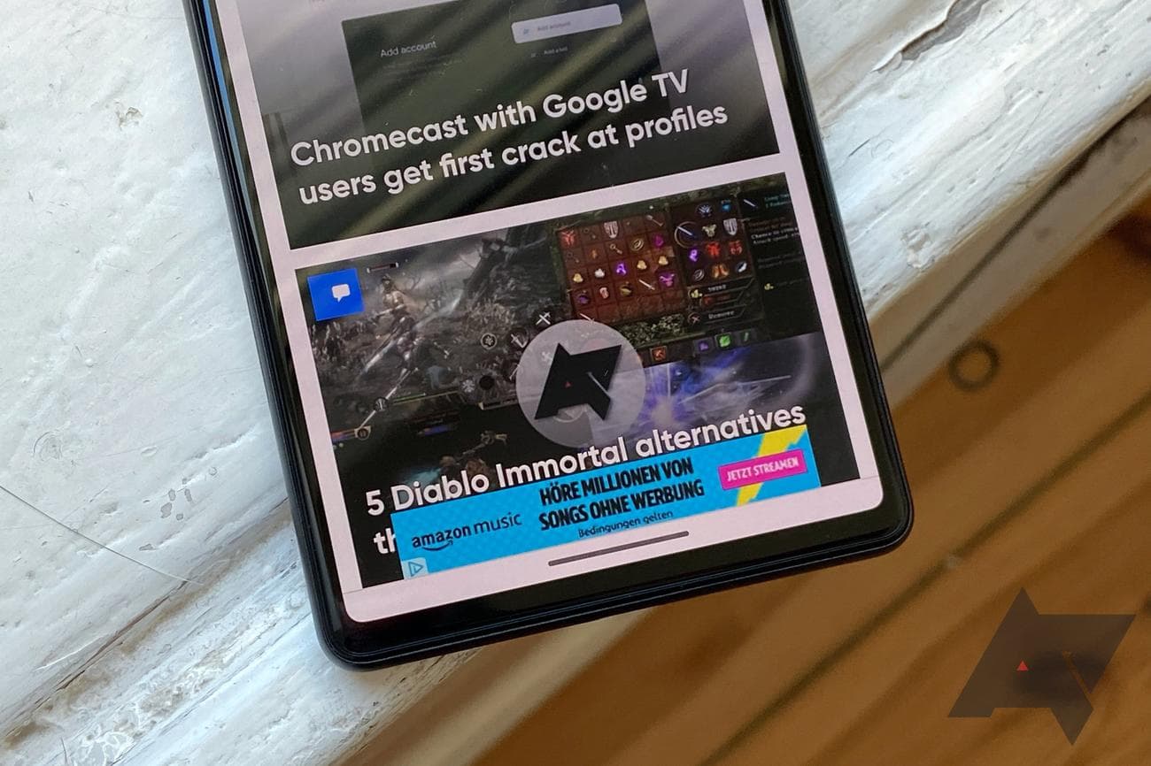 The non-transparent navigation bar on a Google Pixel 6 phone running Android 13