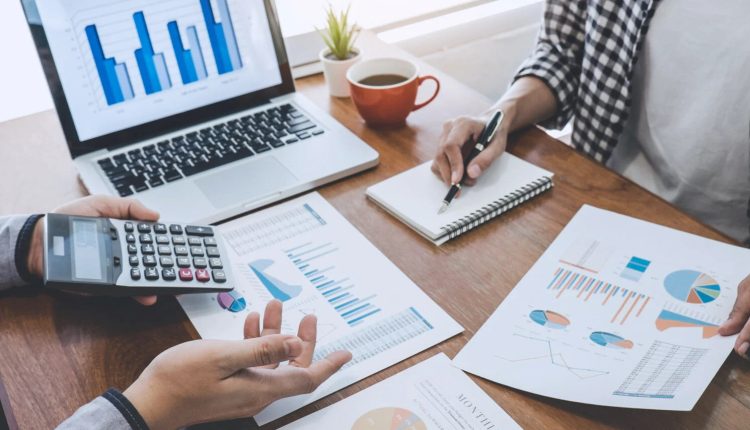 Salesforce: «Δημιουργική» τεχνητή νοημοσύνη για δεδομένα και analytics - Οικονομικός Ταχυδρόμος