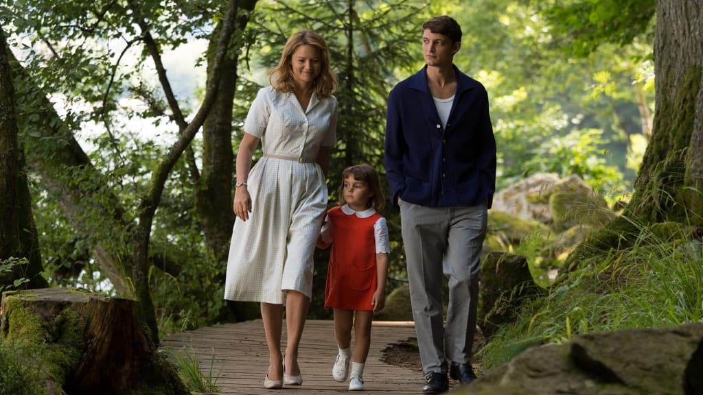 UN AMOUR IMPOSSIBLE AN IMPOSSIBLE LOVE 1