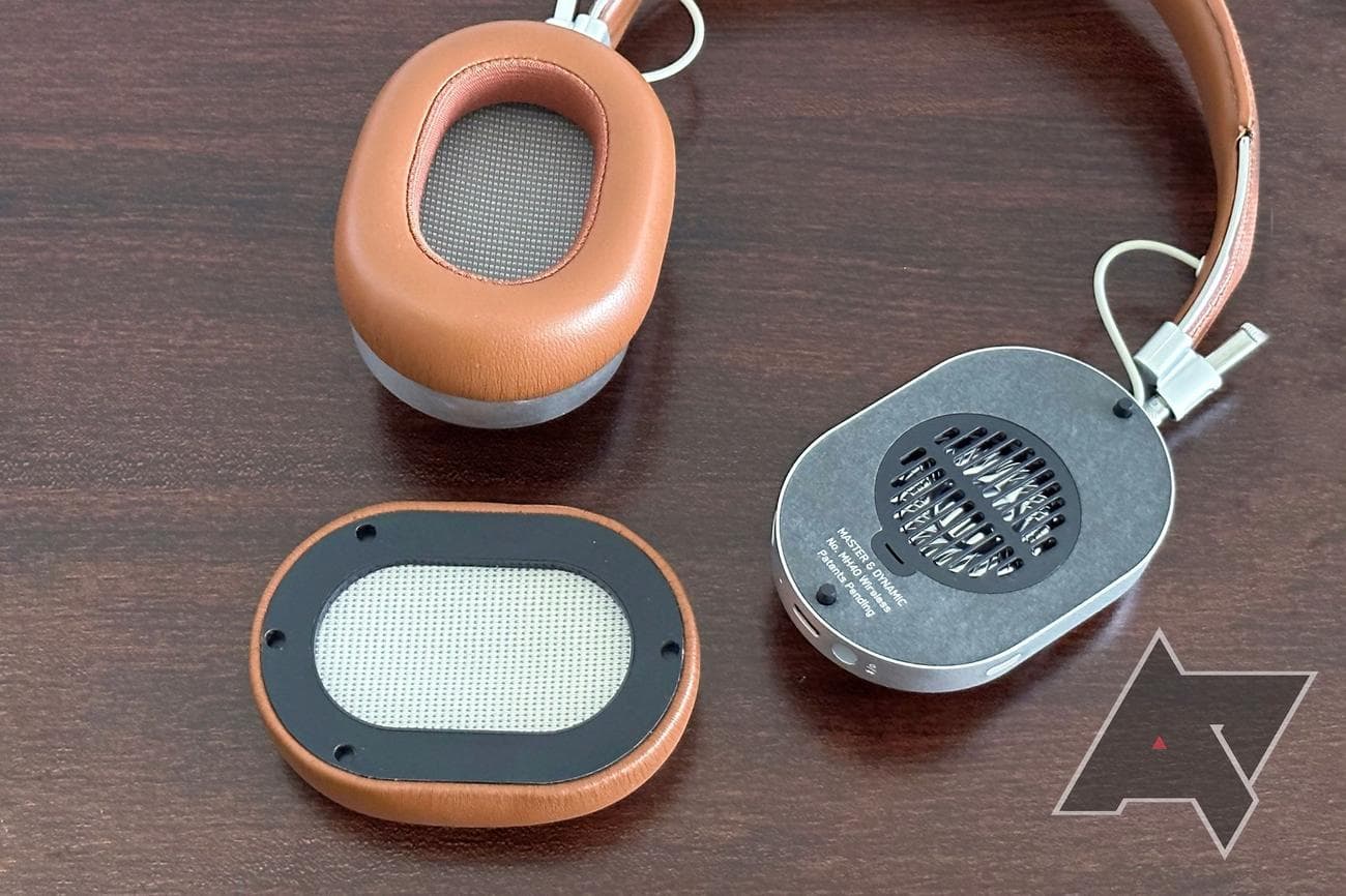 Master-and-Dynamic-MH40-earpads-1