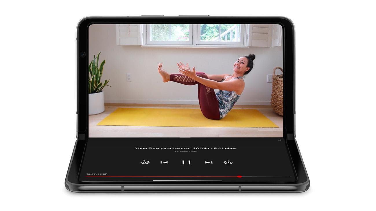 Tabletop mode - Google Pixel Fold Preview: different form factor than Galaxy Fold, same $1,800 price