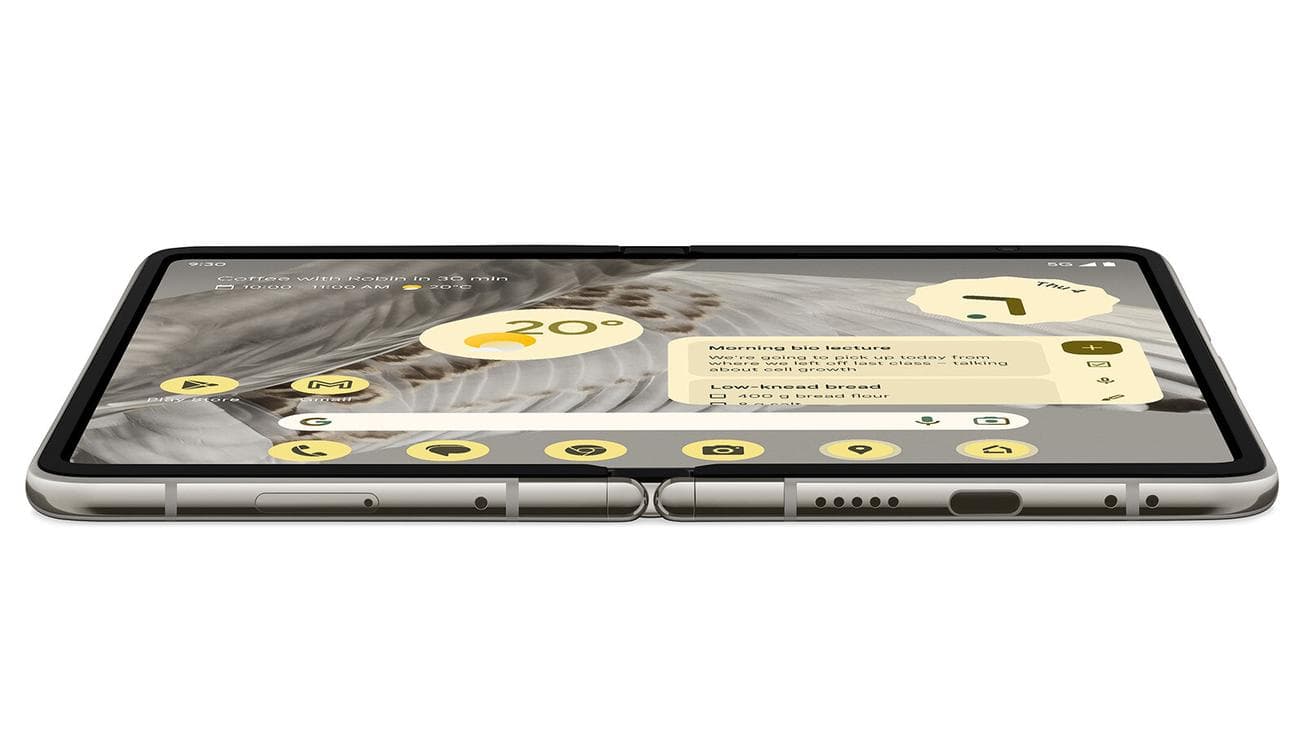 Google Pixel Fold Preview: different form factor than Galaxy Fold, same $1,800 price