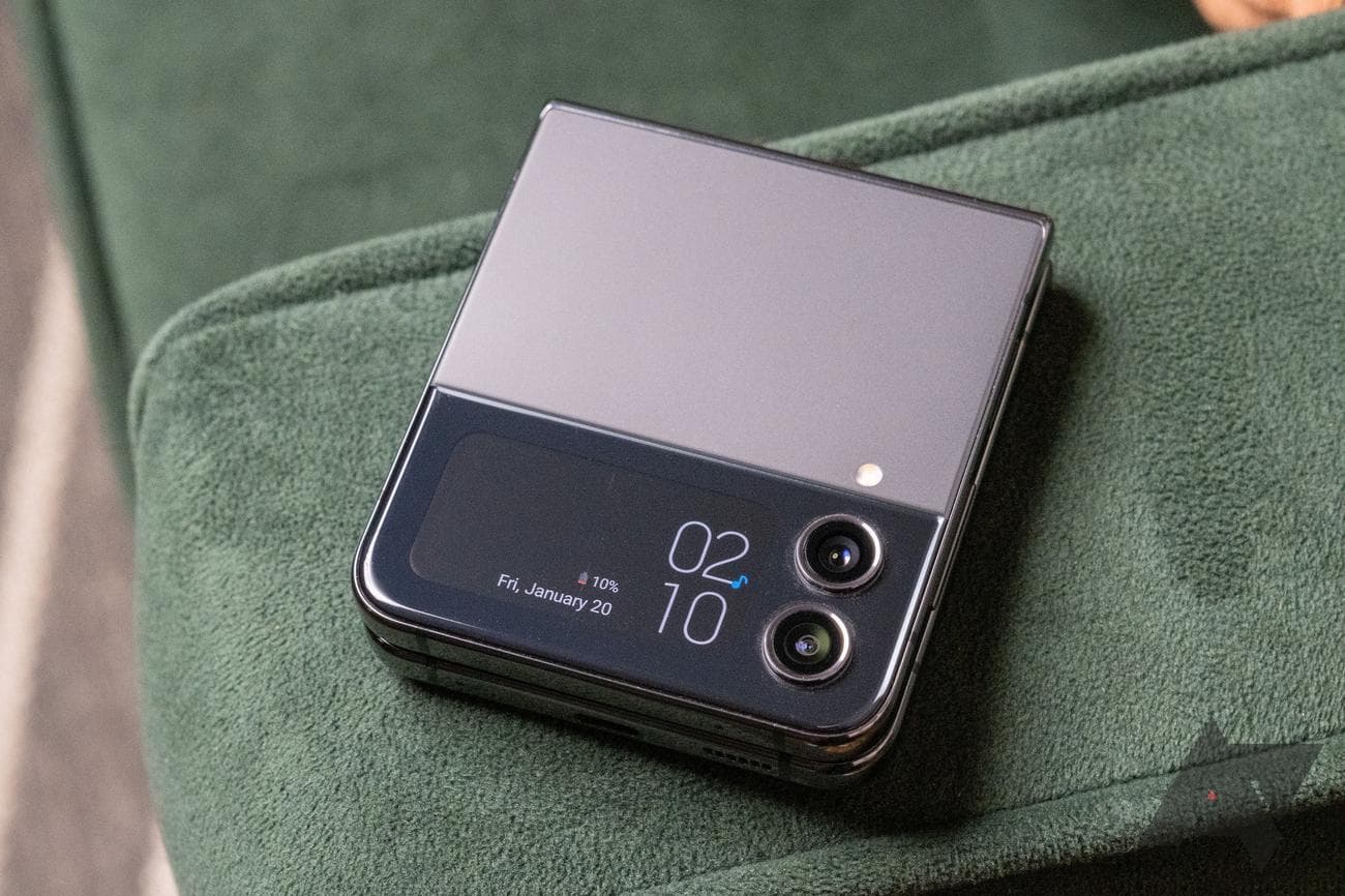 , Samsung Galaxy Z Flip 4 εναντίον Galaxy Z Flip 3: Θα πρέπει να κάνετε αναβάθμιση;, TechWar.gr