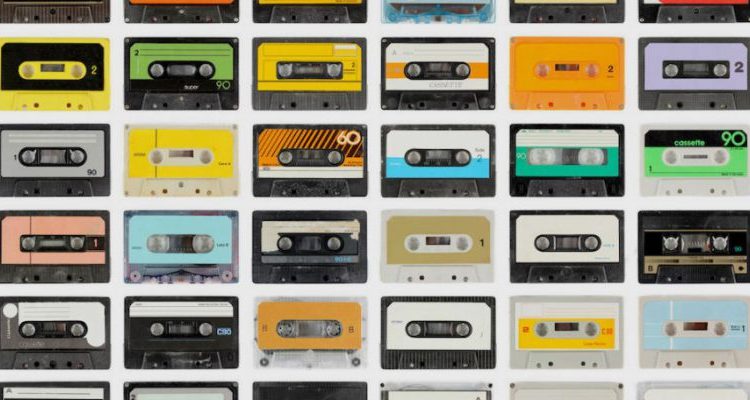 Απίστευτο αλλά κάποτε κατεβάζαμε προγράμματα υπολογιστή από το ραδιόφωνο!