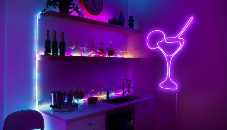 Αυτά τα εύκαμπτα έξυπνα φώτα Cync είναι τώρα διαθέσιμα για αγορά
