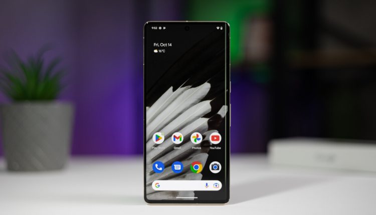 Η Amazon ρίχνει το θηρίο Pixel 7 Pro της Google σε μια νέα χαμηλή τιμή όλων των εποχών