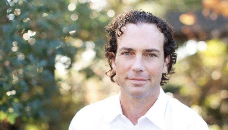 Η General Motors προσλαμβάνει πρώην στέλεχος της Apple για να ηγηθεί λογισμικού μετά την ανακοίνωση των σχεδίων για τη Nix CarPlay
