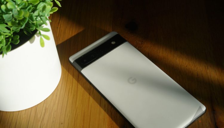 Η Google διατηρεί το Pixel 6a σε νέα χαμηλότερη τιμή
