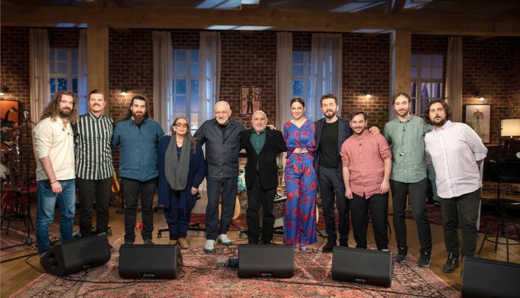 Η Λίνα Νικολακοπούλου, ο Ara Dinkjian και ο Θοδωρής Βουτσικάκης στο «Μουσικό κουτί» στην ΕΡΤ1 - Digitaltvinfo.gr