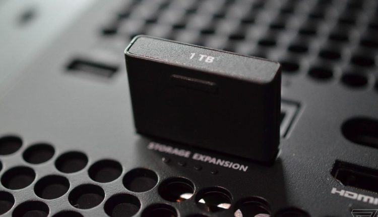 Οι ακριβές κάρτες επέκτασης αποθήκευσης Xbox της Seagate επιτέλους μειώθηκαν
