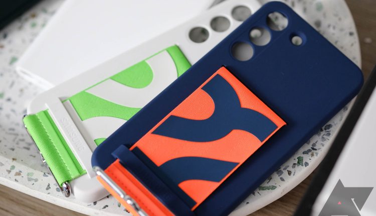 Galaxy S22 strap case