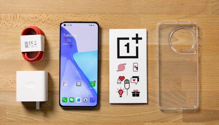 Το OnePlus 12 θα τροφοδοτείται από το Snapdragon 8 Gen 3 και θα διαθέτει μεγάλη αναβάθμιση κάμερας, λέει ο tipster
