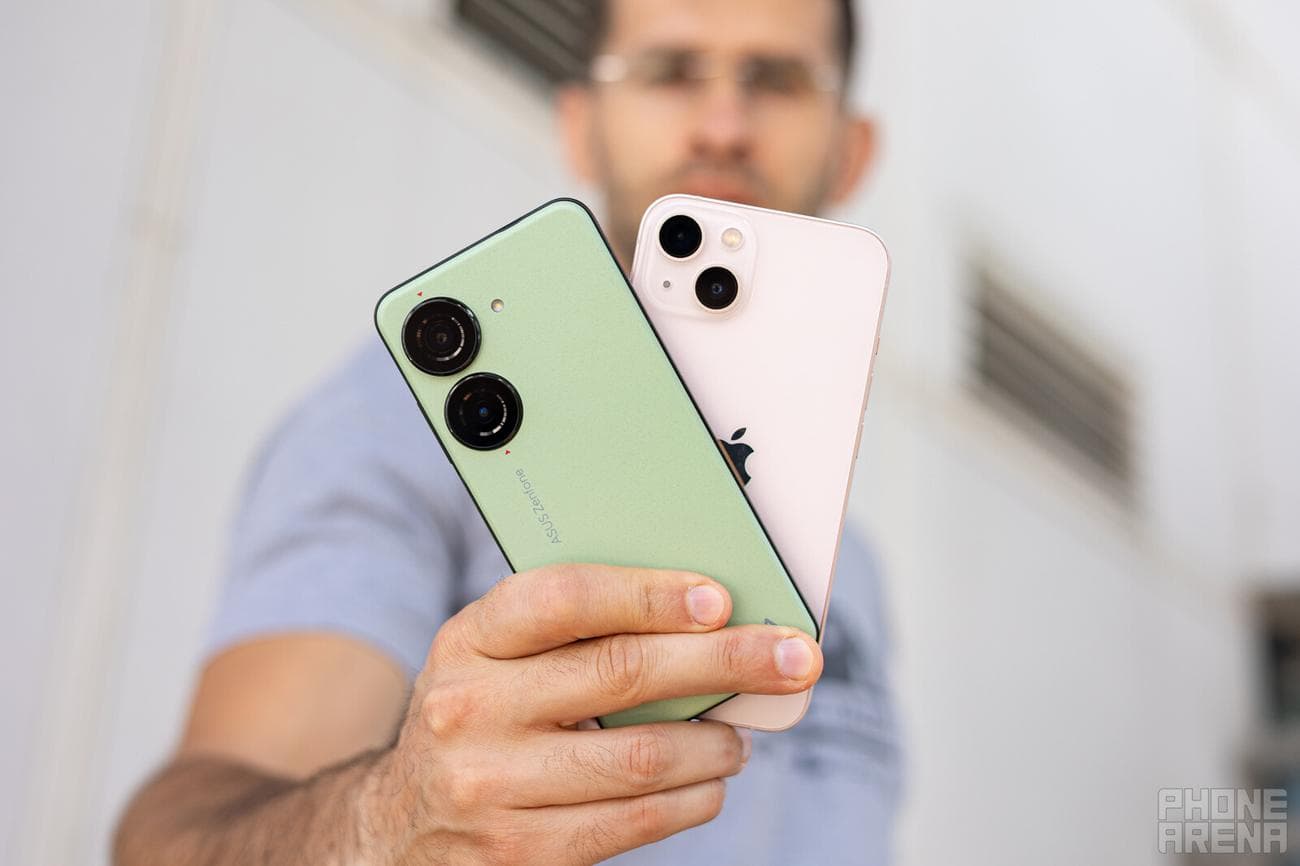 Asus Zenfone 10 vs Apple iPhone 14: Υποκατάστατα iPhone mini;