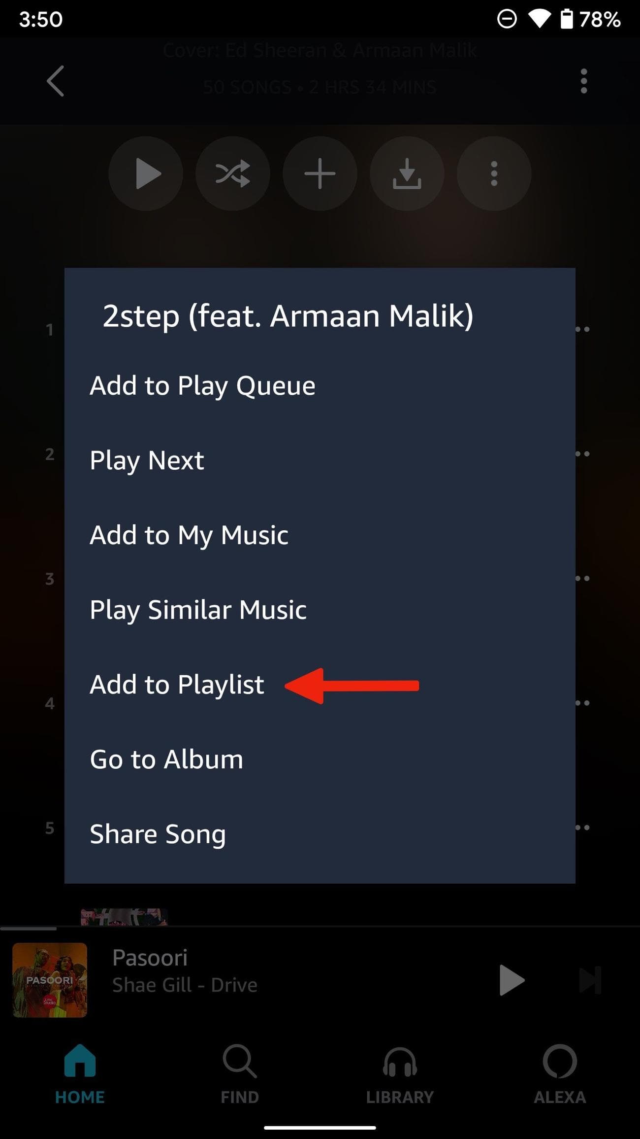 Αναδυόμενο παράθυρο επιλογών για ένα συγκεκριμένο τραγούδι στην εφαρμογή Amazon Music, με ένα βέλος που δείχνει την «Προσθήκη στη λίστα αναπαραγωγής».