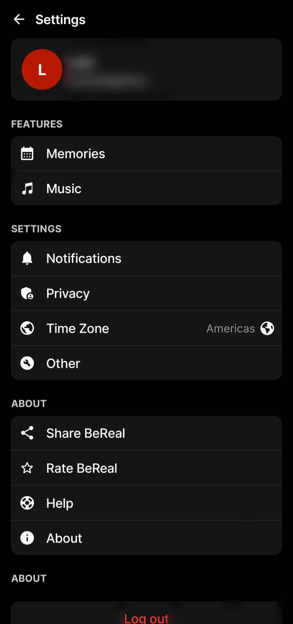Το στιγμιότυπο οθόνης δείχνει τη σελίδα Ρυθμίσεις στην εφαρμογή BeReal.  Εμφανίζεται η επιλογή Time Zone.