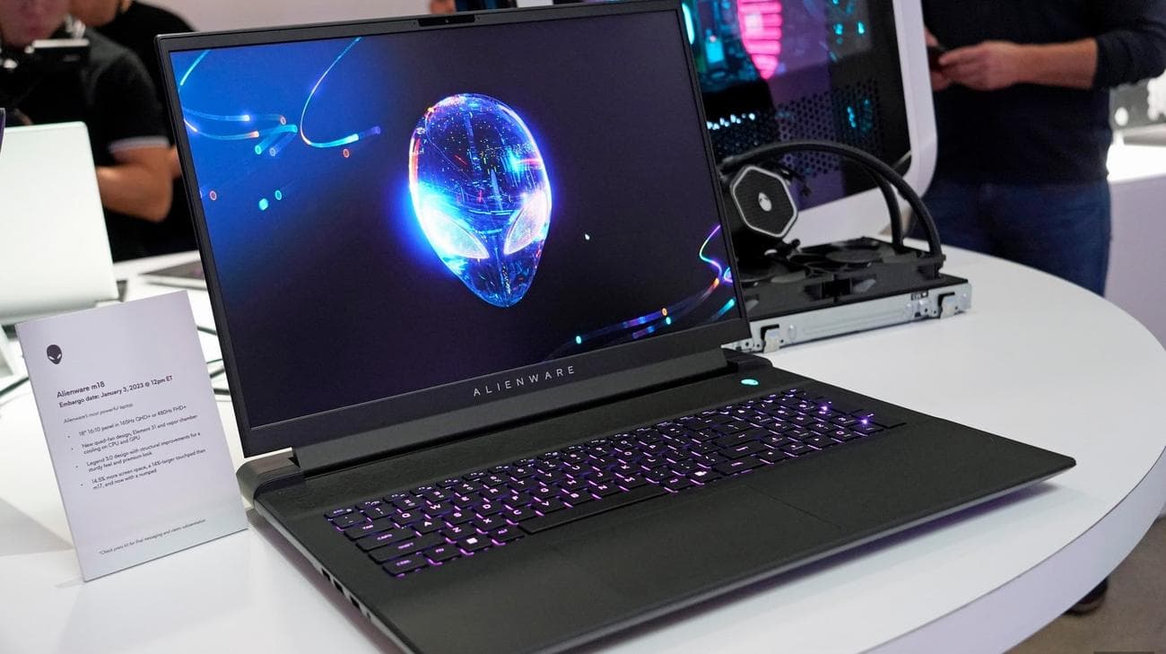 Alienware m18