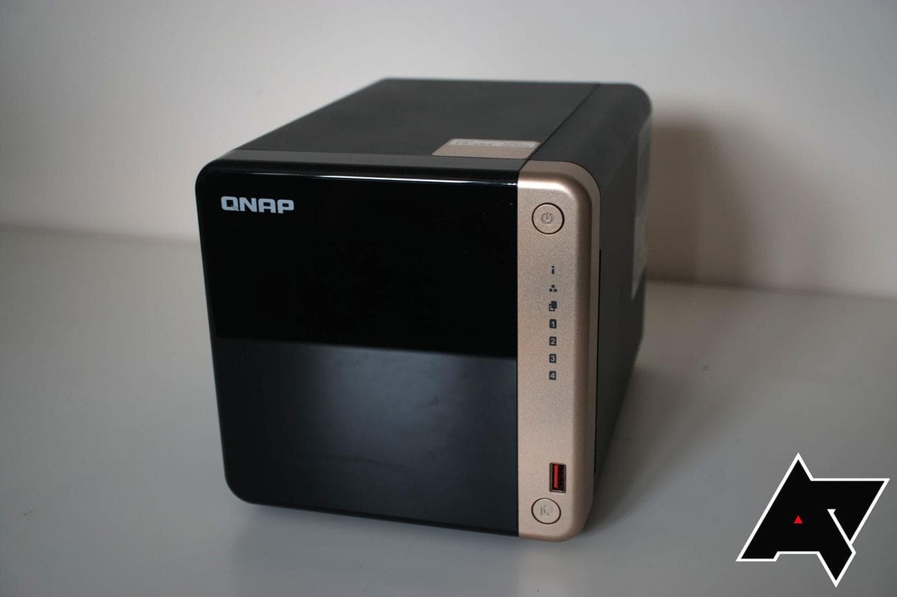 QNAP TS-464
