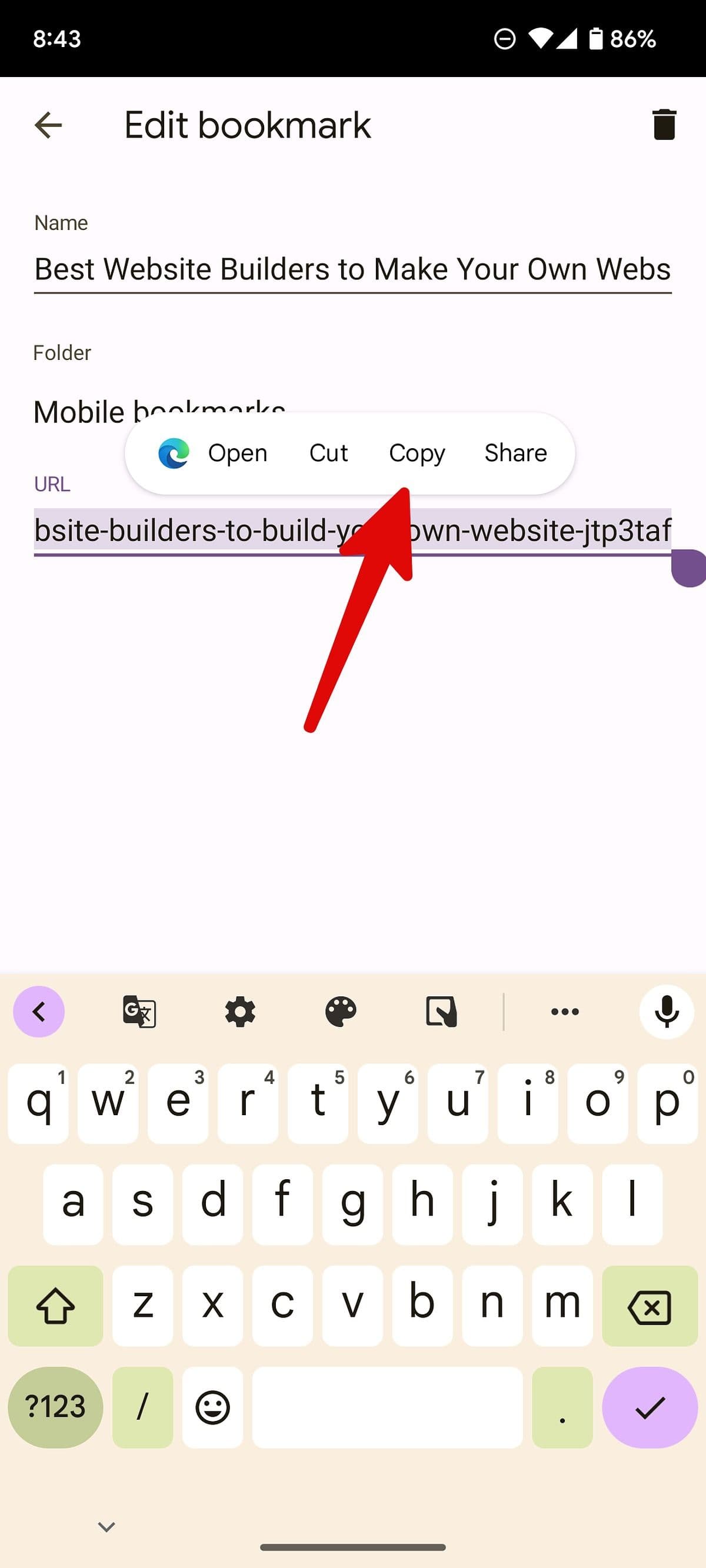 Ένα κόκκινο βέλος που δείχνει την επιλογή Αντιγραφή για έναν επισημασμένο σύνδεσμο για έναν σελιδοδείκτη στην εφαρμογή Google Chrome