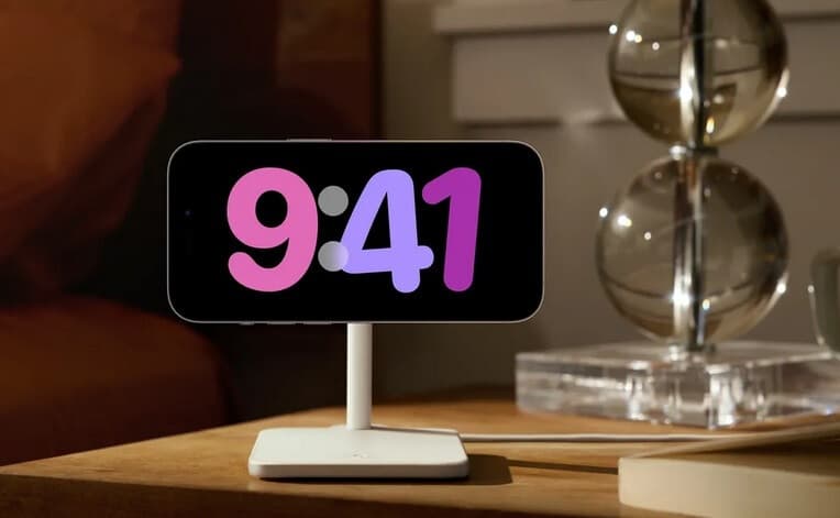 Το StandBy μετατρέπει ένα iPhone που φορτίζει σε έξυπνη οθόνη - Το γρασίδι είναι πιο πράσινο από την άλλη πλευρά.  Σκέφτονται οι χρήστες Pixel να αλλάξουν στο iPhone;