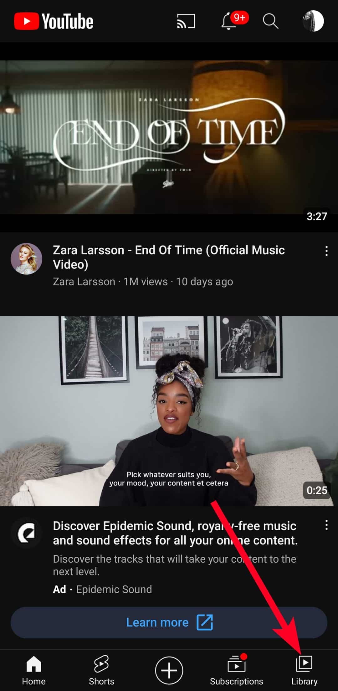 Αρχικό μενού στην εφαρμογή YouTube για κινητά