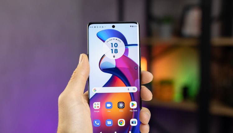Ένα σωρό smartphone της Motorola είναι προς πώληση αυτή τη στιγμή
