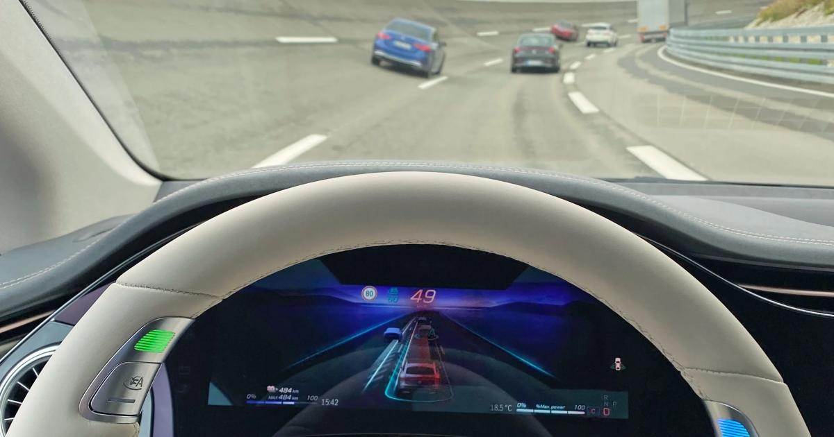 Η Mercedes γίνεται η πρώτη αυτοκινητοβιομηχανία που πουλά οχήματα αυτόνομης οδήγησης επιπέδου 3 στην Καλιφόρνια
