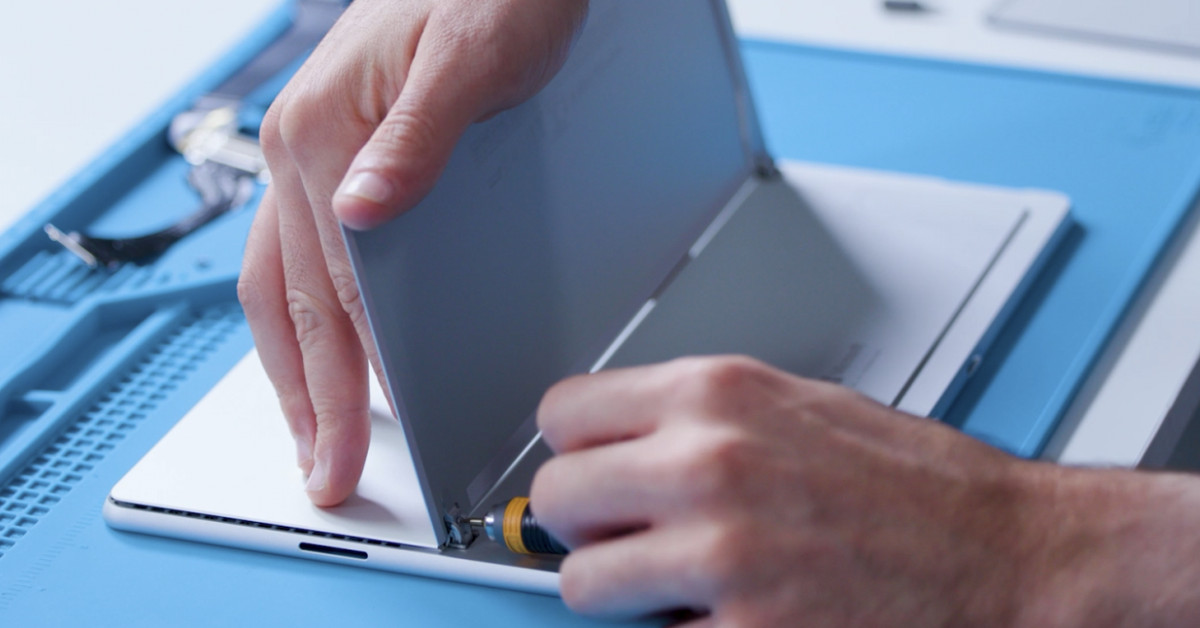Η Microsoft πουλά τώρα ανταλλακτικά Surface, συμπεριλαμβανομένων οθονών, μπαταριών και SSD
