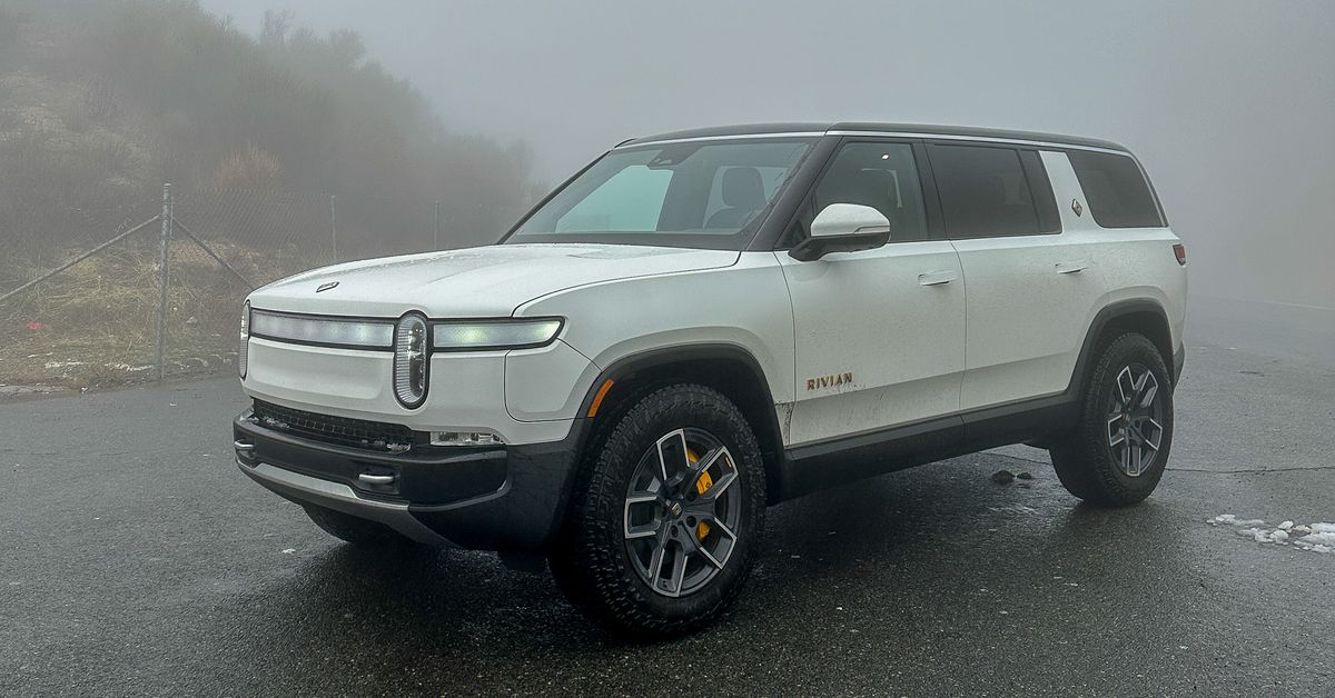 Η Rivian τιμολογεί το επερχόμενο ηλεκτρικό SUV R2 παρόμοια με το Model Y της Tesla
