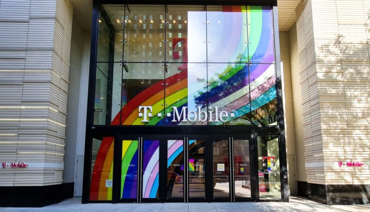 Η T-Mobile ετοιμάζει άλλη μια χρέωση που κάνει πολλούς πελάτες να βράζουν από θυμό
