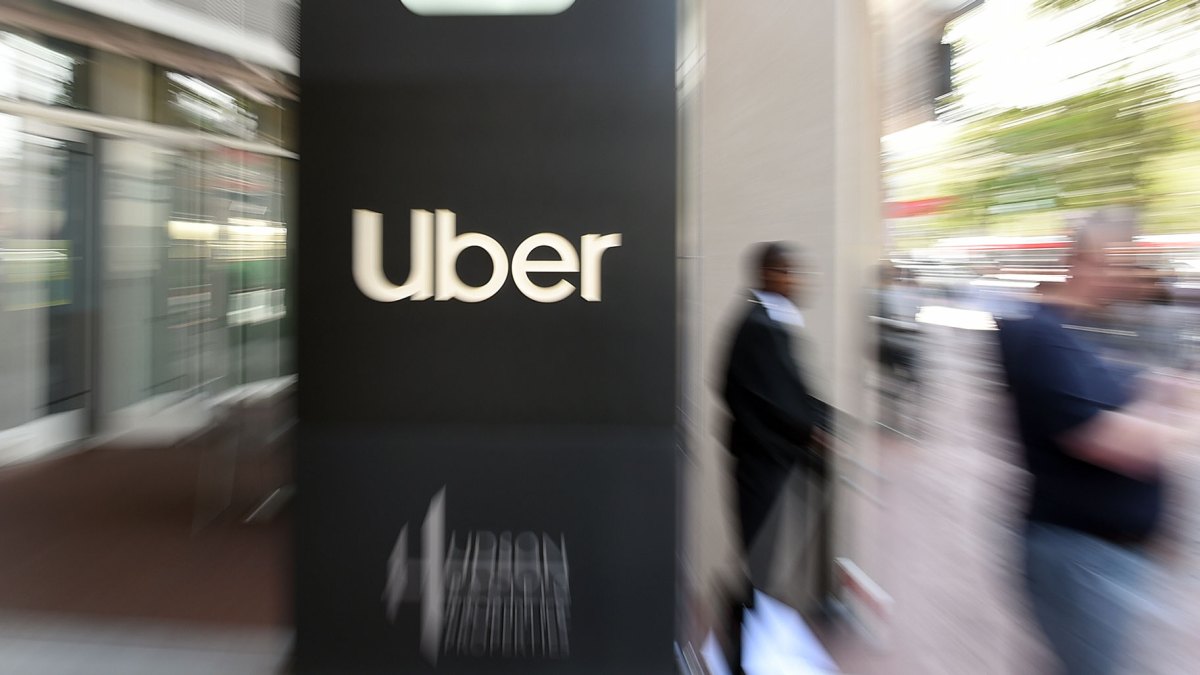 Η Uber μεταφέρει την υπηρεσία κοινής χρήσης αυτοκινήτων στη Βόρεια Αμερική
