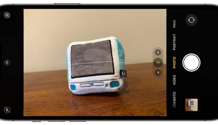 Η εφαρμογή κάμερας iOS 17 μπορεί να σας βοηθήσει να ισιώσετε τη γωνία λήψης
