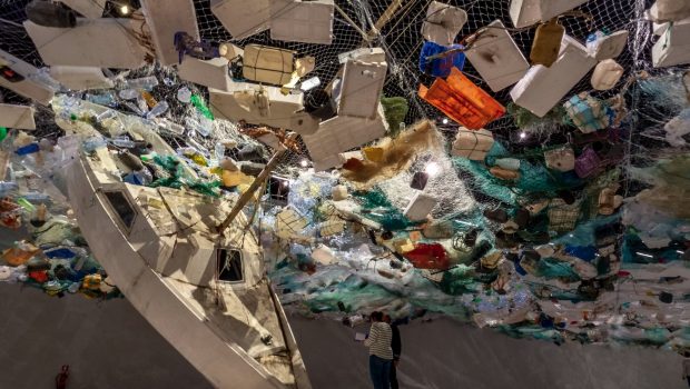 Η «χίμαιρα» του τέλους στα πλαστικά