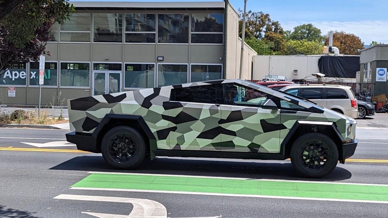 Θα θελήσετε να τυλίξετε το Cybertruck σας και εδώ είναι η απόδειξη - Κριτική Geek
