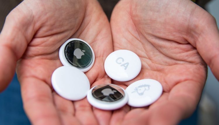 Με το iOS 17, η Apple σάς επιτρέπει να μοιράζεστε AirTag με φίλους και συγγενείς
