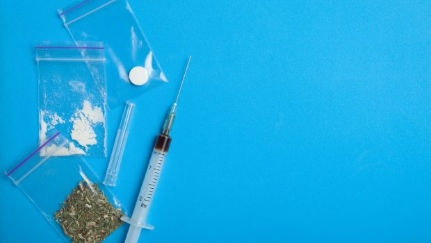 Ναρκωτικά: Εκατοντάδες νέες ουσίες εμφανίστηκαν στην Ευρώπη – Προειδοποίηση για δηλητηριάσεις και θανάτους