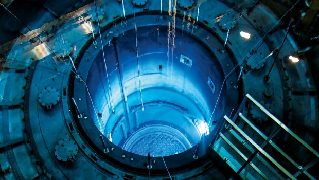 Πυρηνική ενέργεια: Αντιδράσεις για αντιδραστήρα του Μπιλ Γκέιτς που θα χρησιμοποιεί ουράνιο για βόμβες