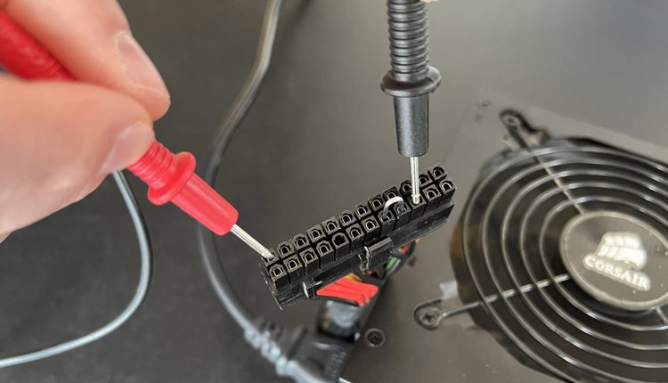 Πώς να ελέγξετε το PSU του υπολογιστή σας με ένα πολύμετρο
