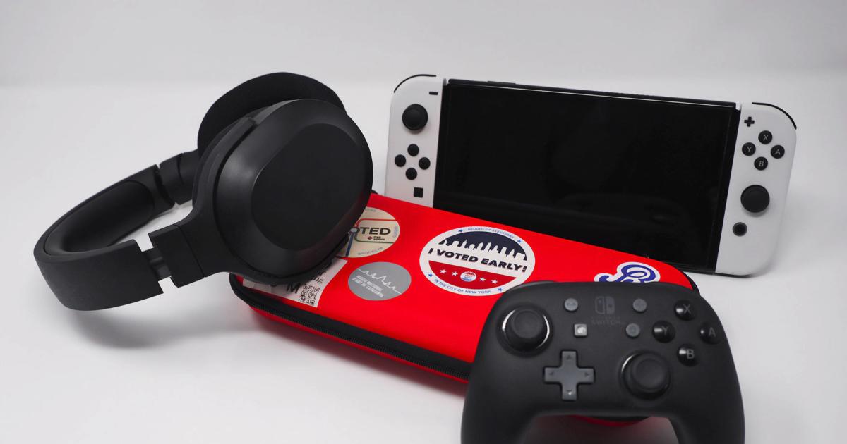 Τα καλύτερα αξεσουάρ Nintendo Switch OLED για το 2023